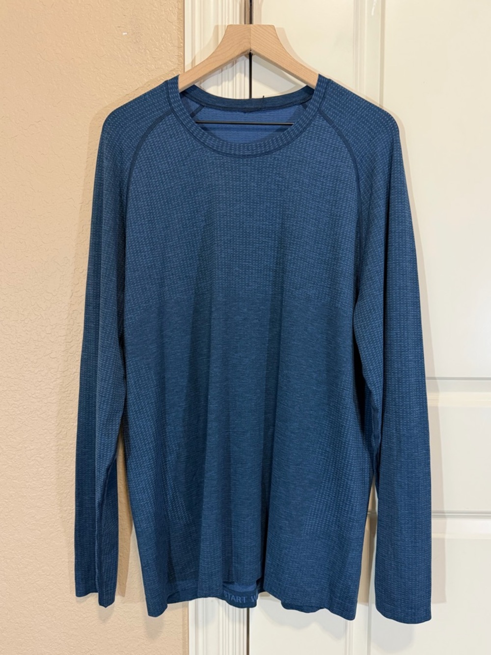 Lululemon Metal Vent Tech Long Sleeve Shirt Mens XL